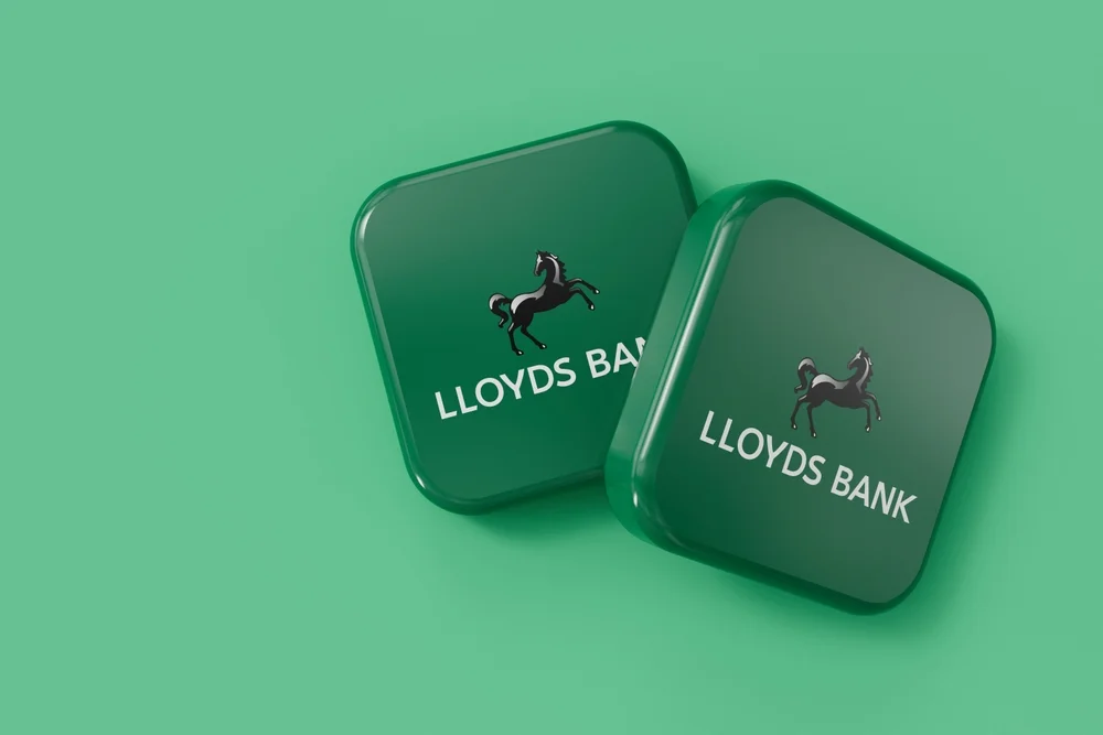 Lloyds Banking: The Complete Guide to Available Credit Cards